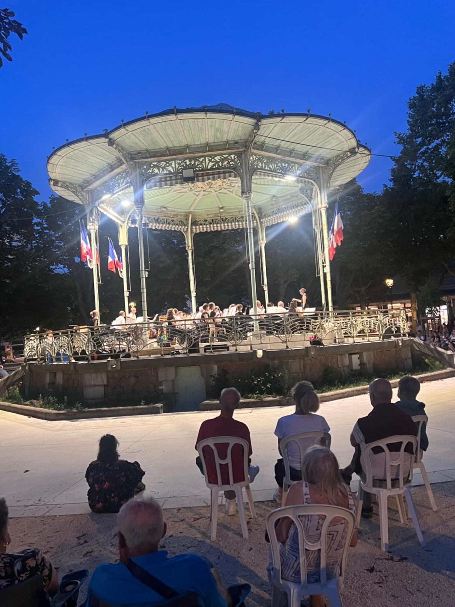 Le Splendid - Hypercentre - Proche Opera & Parcs - Thermes ヴィシー エクステリア 写真